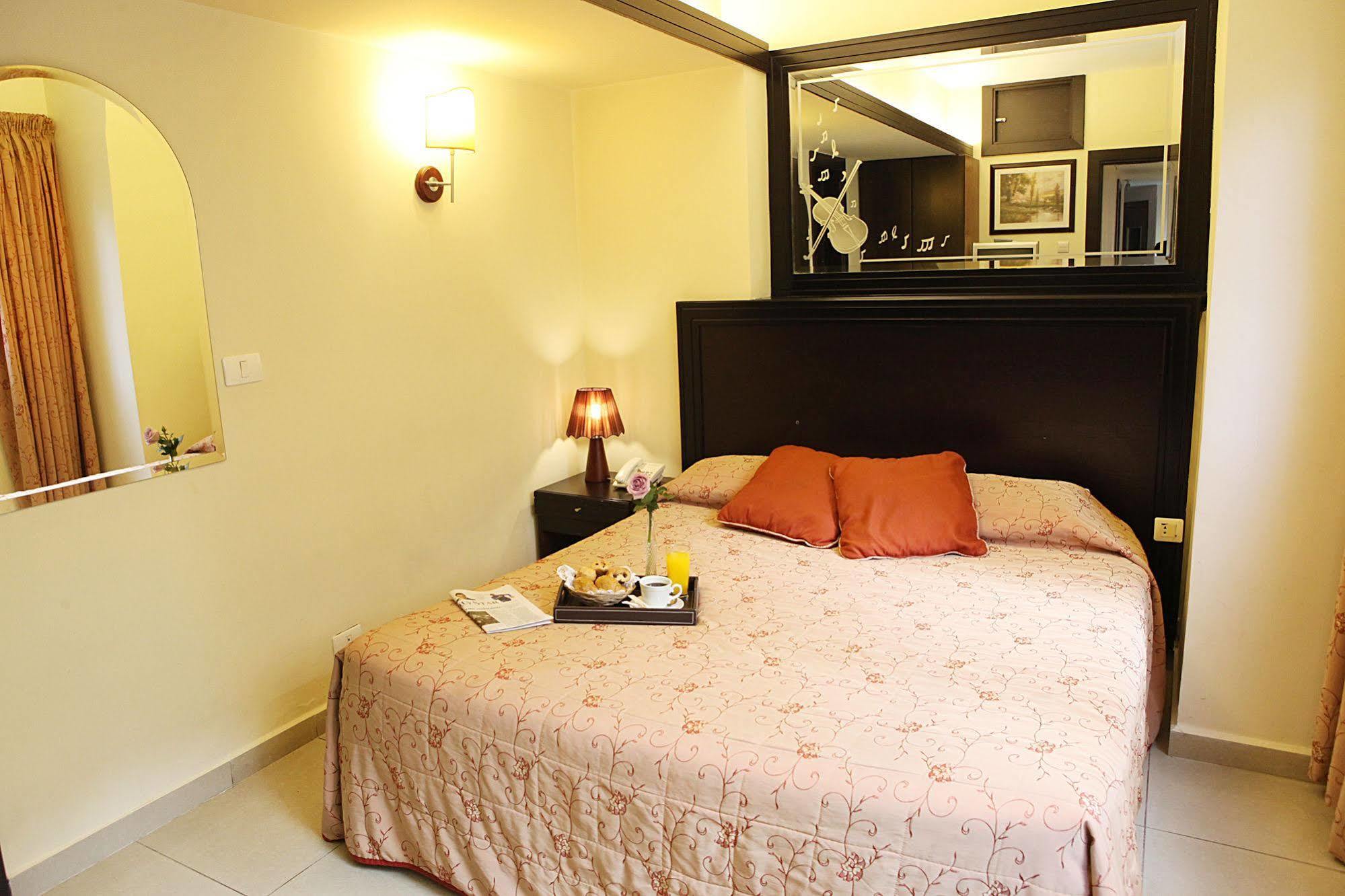 Mozart Hotel Бейрут Екстер'єр фото